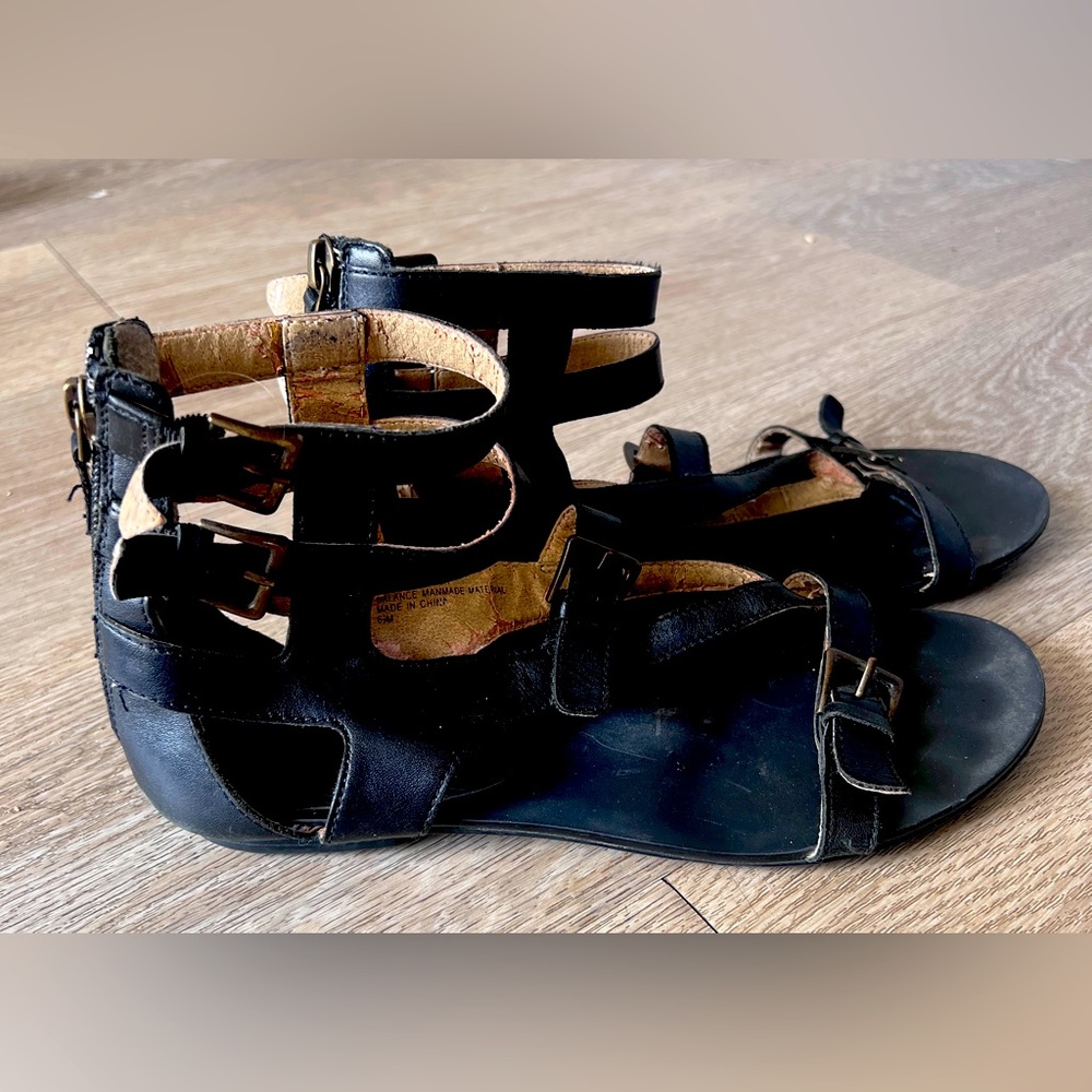 Black Strappy Gladiator TROUVE sandals with back zipper size 6.5 from Nordstrom